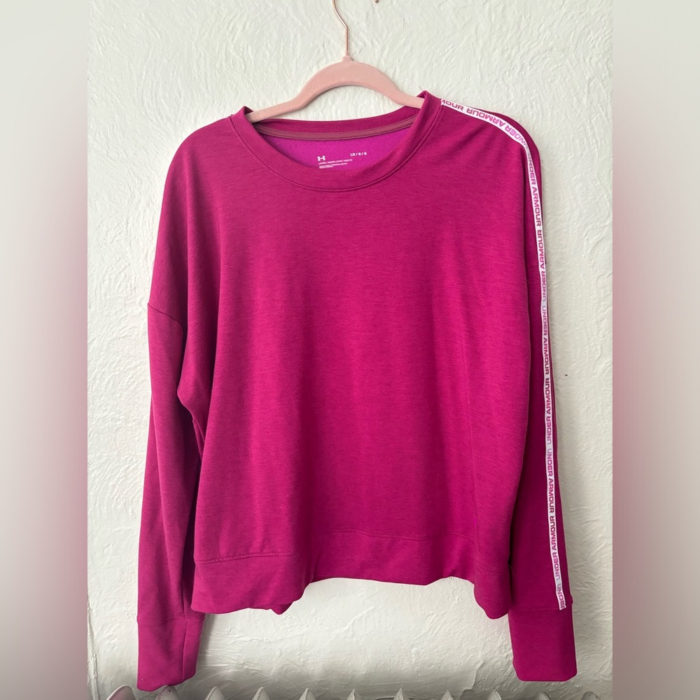 Under armour pink sweatshirt
